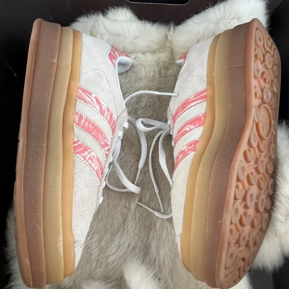 Adidas Gazelle Putty Mauve Cloud Women's Cream and T Pink Sneakers Sz 4.5 NWOT